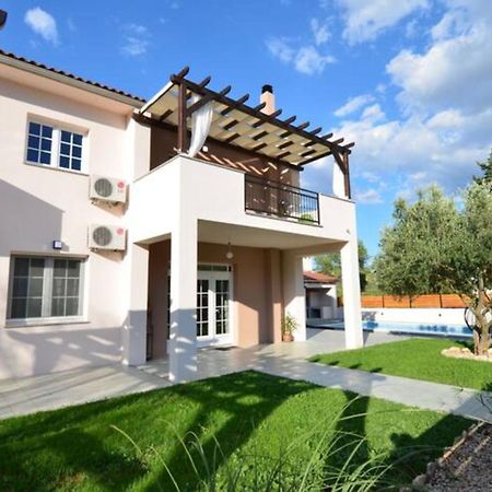 Apartment Villa Troskot Пироваць Екстер'єр фото