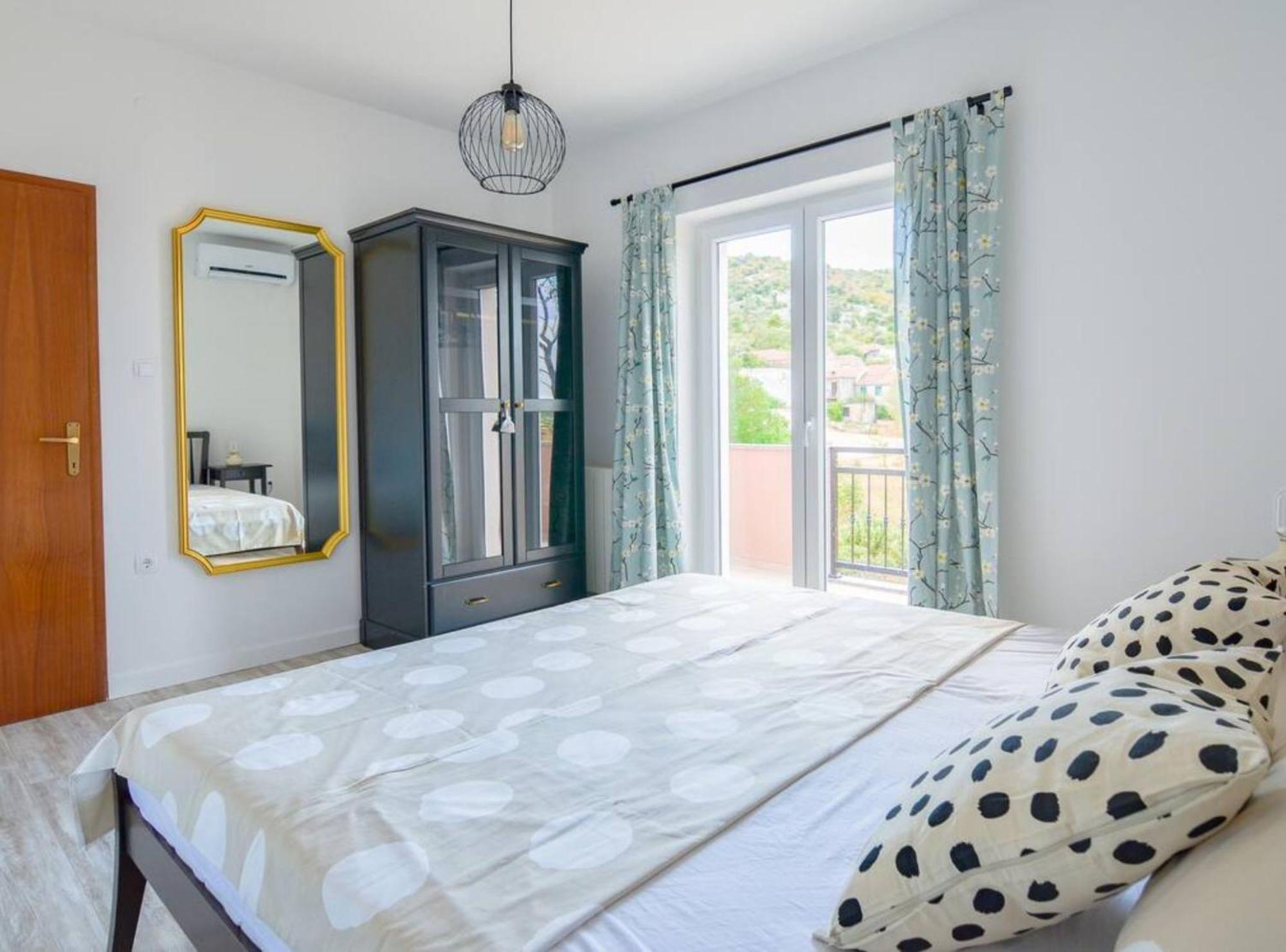 Apartment Villa Troskot Пироваць Екстер'єр фото